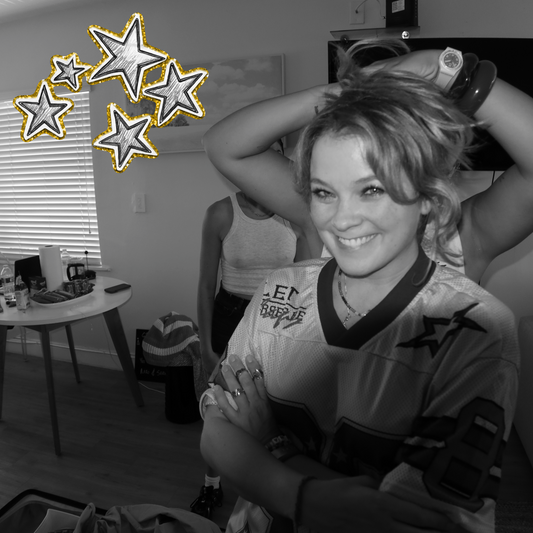 Poster - No Estás Invitada